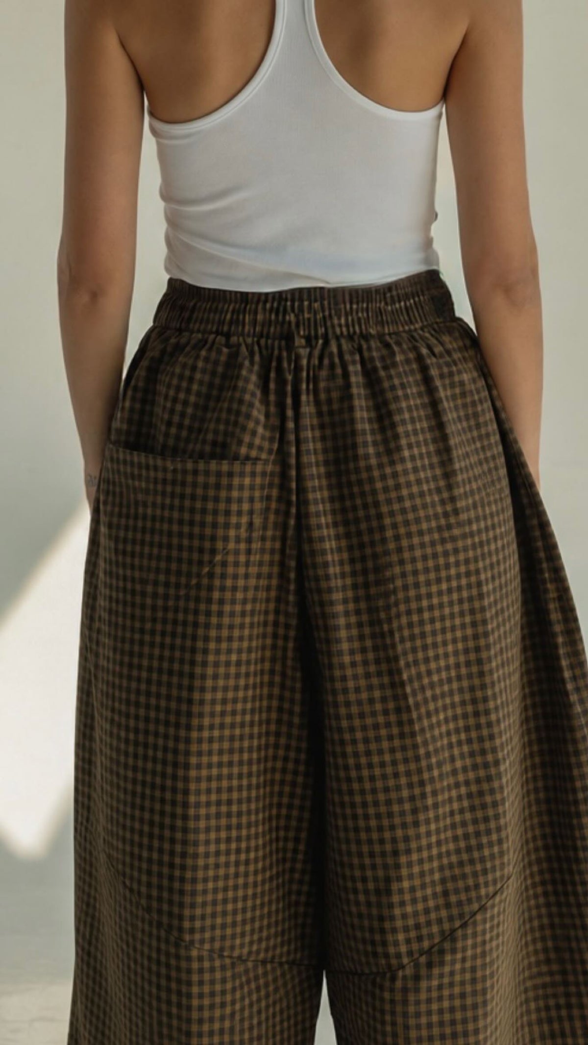 Checked balloon pants brown