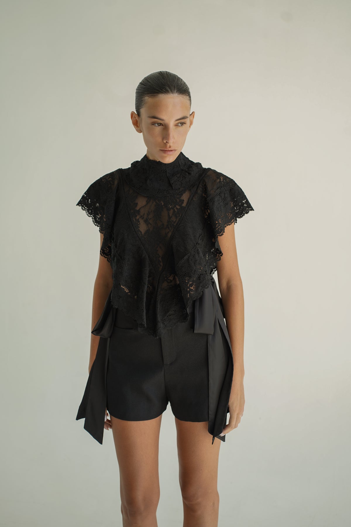 Tailored short black