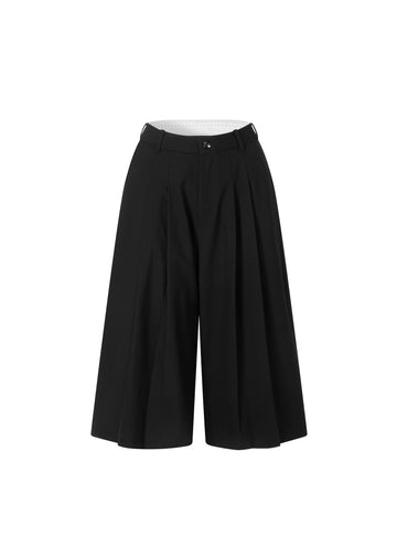 Tailored black barmuda